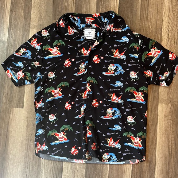 Denim and Flower Lets Beach Up Santa Short Sleeve Button Down Shirt SZ L - Picture 4 of 9